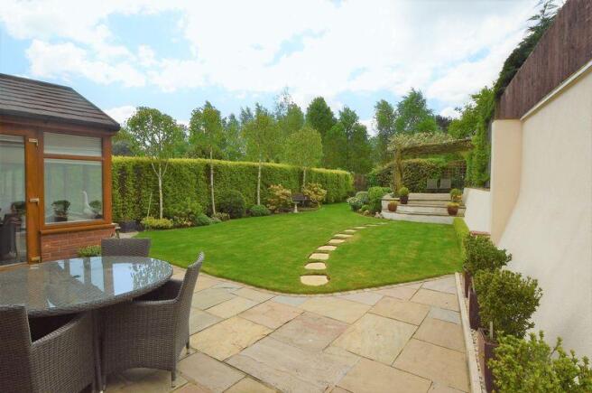 patio to garden