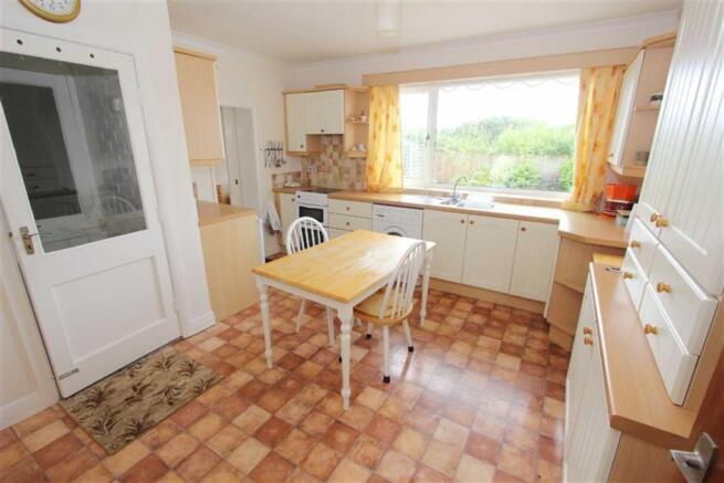 Kitchen / Breakfast Room
