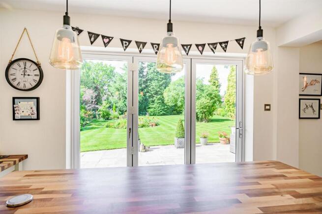 8516013-interior31.jpg