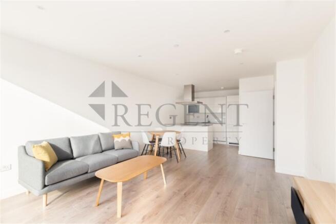 Full living room vie