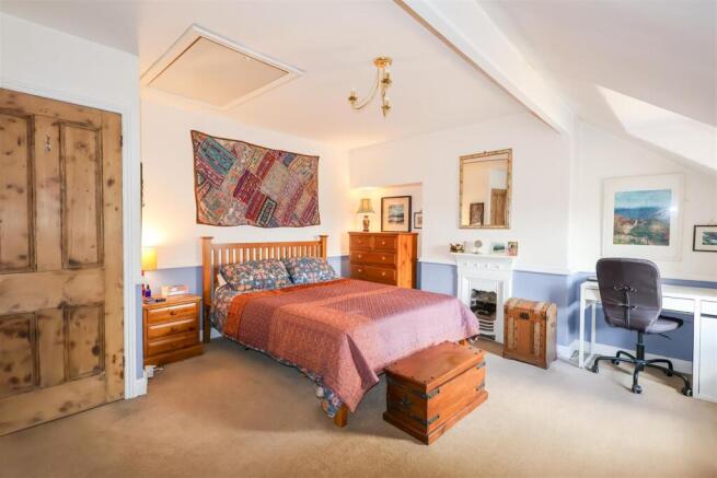 4 bed End of Terrace for sale Image 12