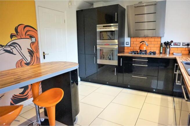 Kitchen / Breakfast