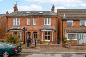 69, Stanmore Road, Stevenage SG1 3QE