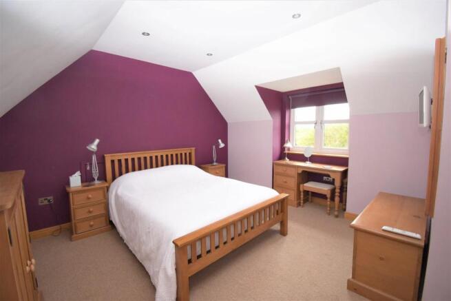 Bedroom 2.JPG