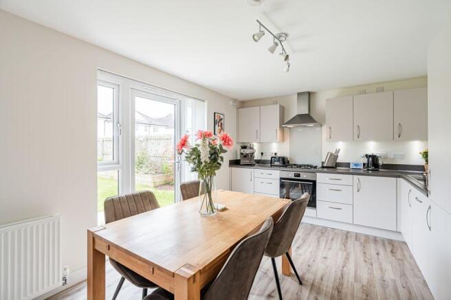 16 Charles Wilson Avenue, Bilston, EH25 9AQ photo 2