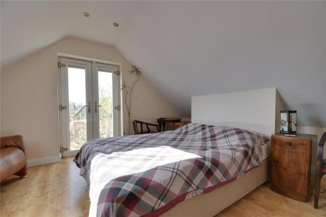 3 bed Bungalow for sale Image 9