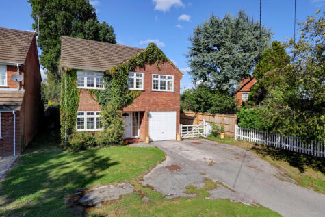 Polidoris Lane, Holmer Green, High Wycombe, Buckinghamshire, HP15