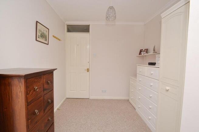 dressing room to bed