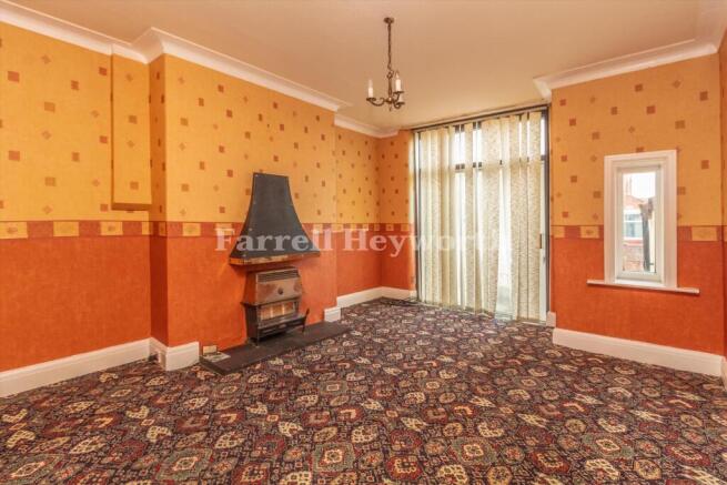 371 Warbreck Drive, Bispham, Blackpool, Lancashire FY2 9LF photo 4