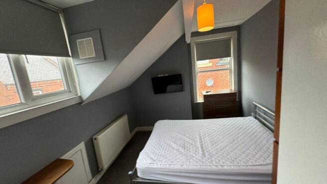 3 bed End of Terrace to rent Image 6