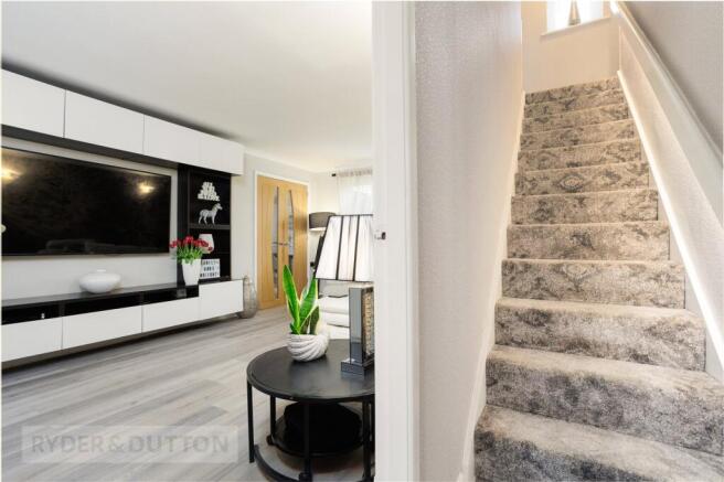 4 bed Detached for sale Image 8