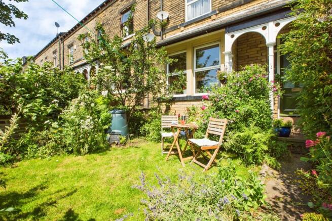 5 bed Terraced for sale Image 6