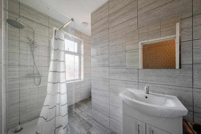 3 bed Terraced for sale Image 7