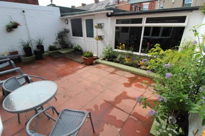 COURTYARD GARDEN