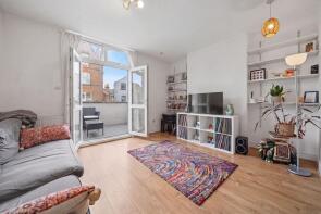 Flat 3b, 3-5, Mount Pleasant Crescent, London N4 4HR
