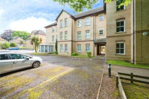 Flat 11, Deepdene, Midanbury Lane, Southampton SO18 4TQ