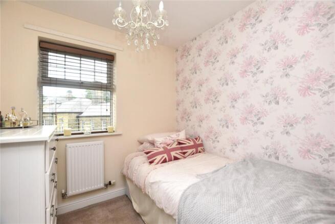 3 bed Semi-Detached for sale Image 12
