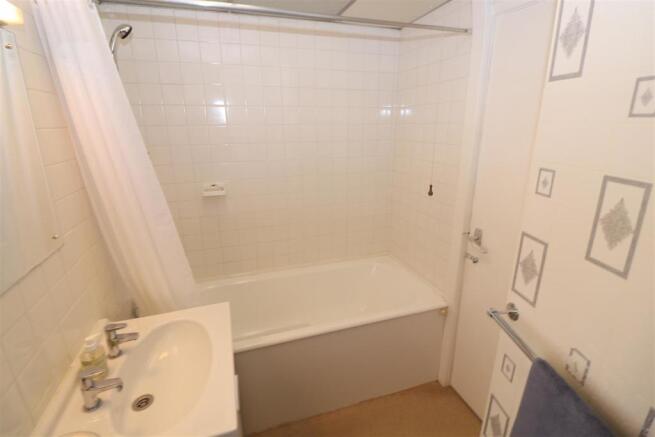 Bathroom / WC