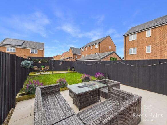 2 bed Semi-Detached for sale Image 6