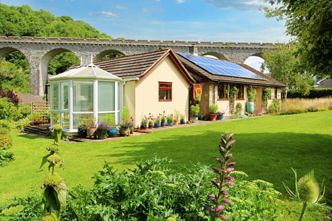 Detached 3 Bedroom Bungalow