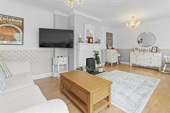 Manor Park Road, Hailsham photo 4