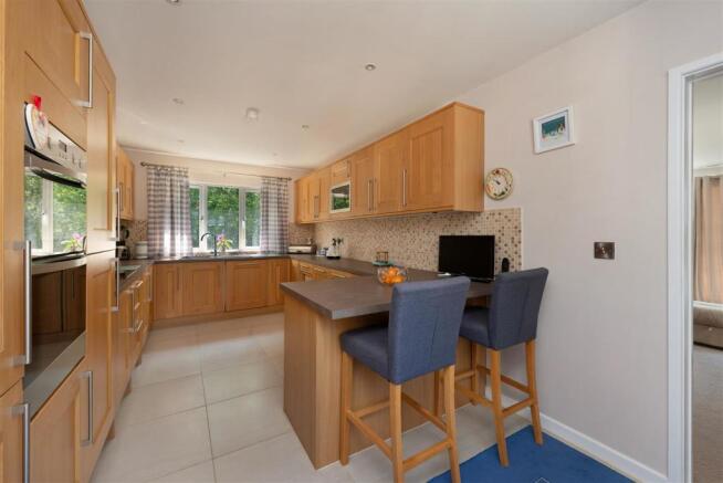 Annex - Kitchen - Breakfast Room.jpg