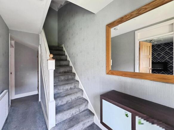 Hare Park Avenue, Liversedge, WF15 - View 6