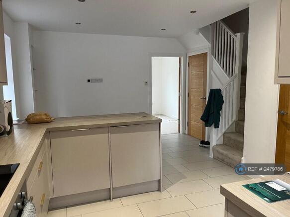 Kitchen / Dinning