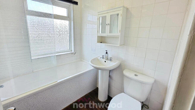 3 bed Semi-Detached for sale Image 6