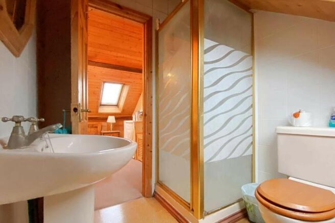 bedroom 1 en suite
