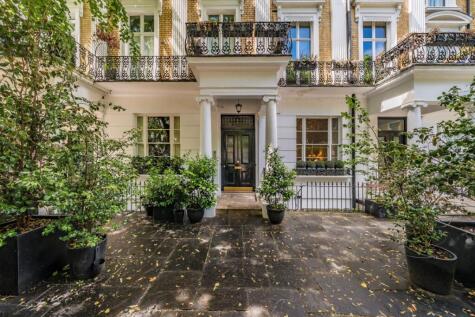 Inverness Terrace, Bayswater