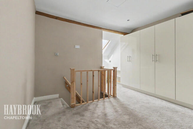 3 bed Terraced for sale Image 12