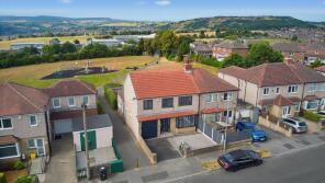 69, Goldington Avenue, Oakes, Huddersfield HD3 3PZ