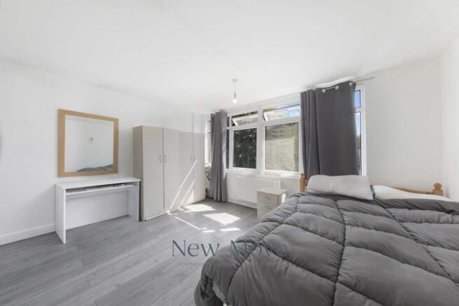 Two-Bedroom Split-Level Maisonette | Approx. 797