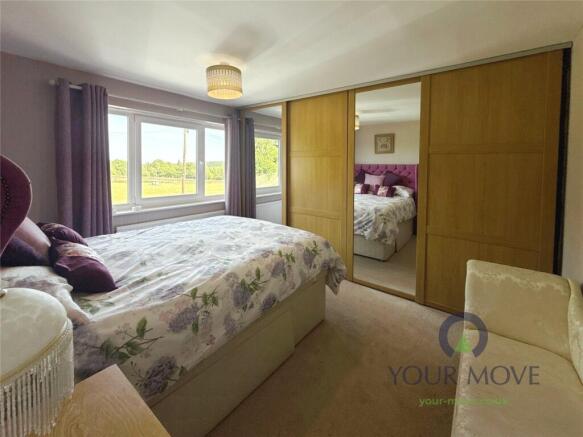 3 bed Semi-Detached for sale Image 8