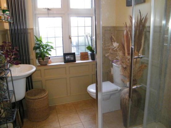 Groundfloor Shower