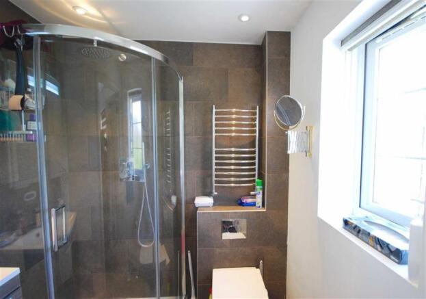 En-suite to Master Bedroom
