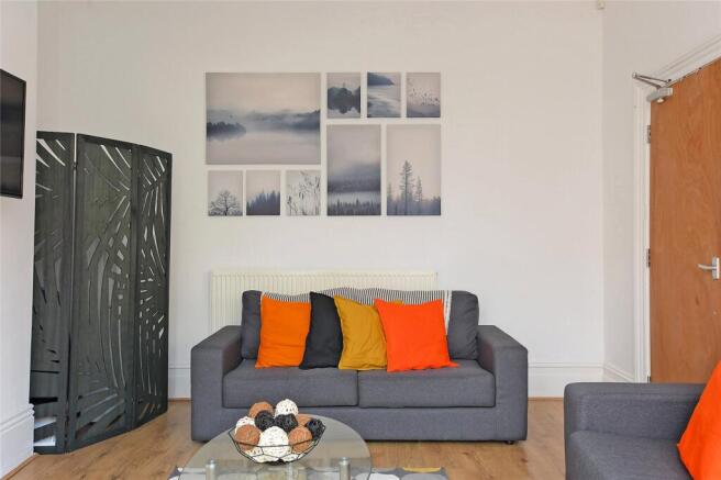 6 bed Terraced for sale Image 5