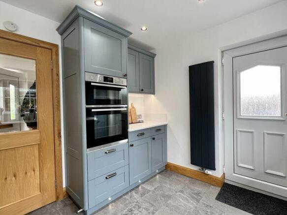 KITCHEN BREAKFAST ROOM