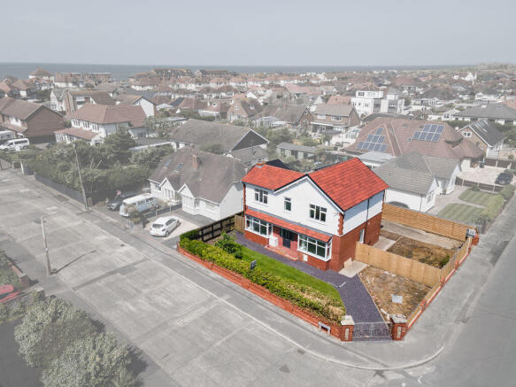 Front corner aerial
