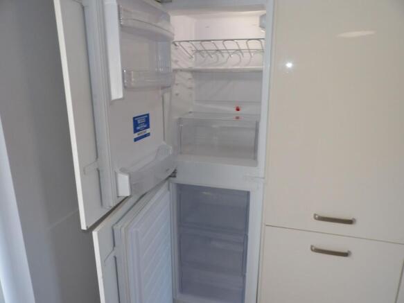 3 bed Detached to rent Image 6
