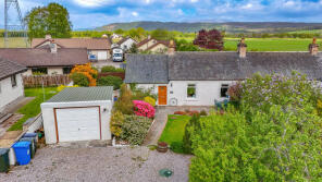2, Park Cottage, Highfield - Urray Church, Highfield, Muir Of Ord IV6 7UL