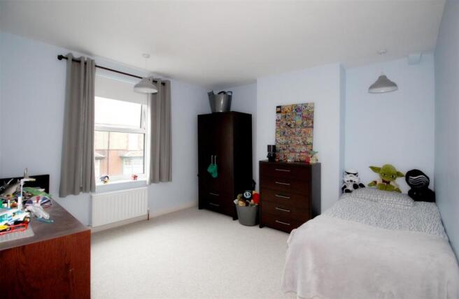34011_Victoria Road.
