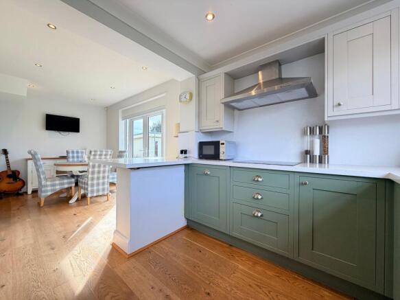 3 bed Detached for sale Image 7