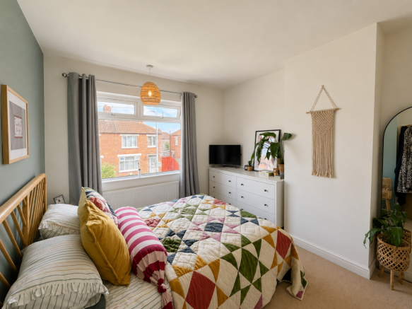3 bed Semi-Detached for sale Image 9