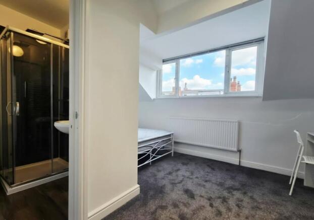 1 bed House Share to rent Image 4