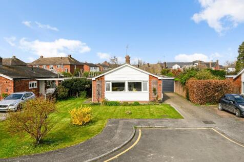 Orchard Glade, Headcorn, Ashford, Kent, TN27