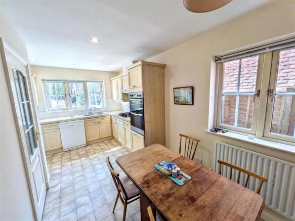 Kitchen / breakfast room