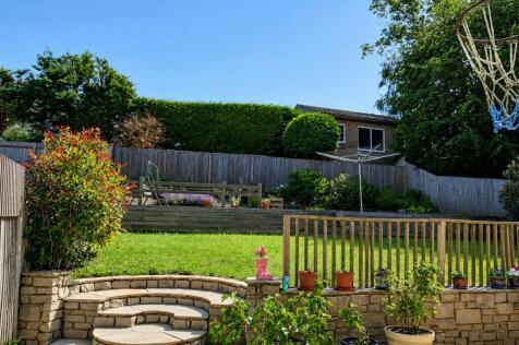 Meadowside, Pulborough, RH20