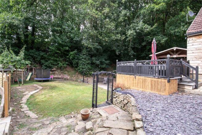 4 bed Bungalow for sale Image 6